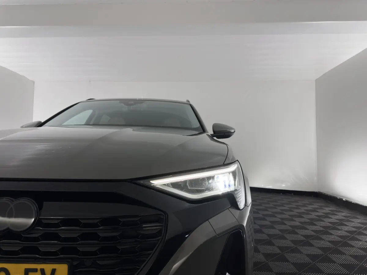 50 quattro Advanced Edition 95 kWh [3-Fase-22kW] {SoH-99%} (INCL-BTW)  Aut. *LEATHER | FULL-LED | MEMORY-PACK | ADAPTIVE-CRUISE | CAMERA | PRIVACY-GLASS | DIGI-COCKPIT | SHIFTPADDLES | DAB |