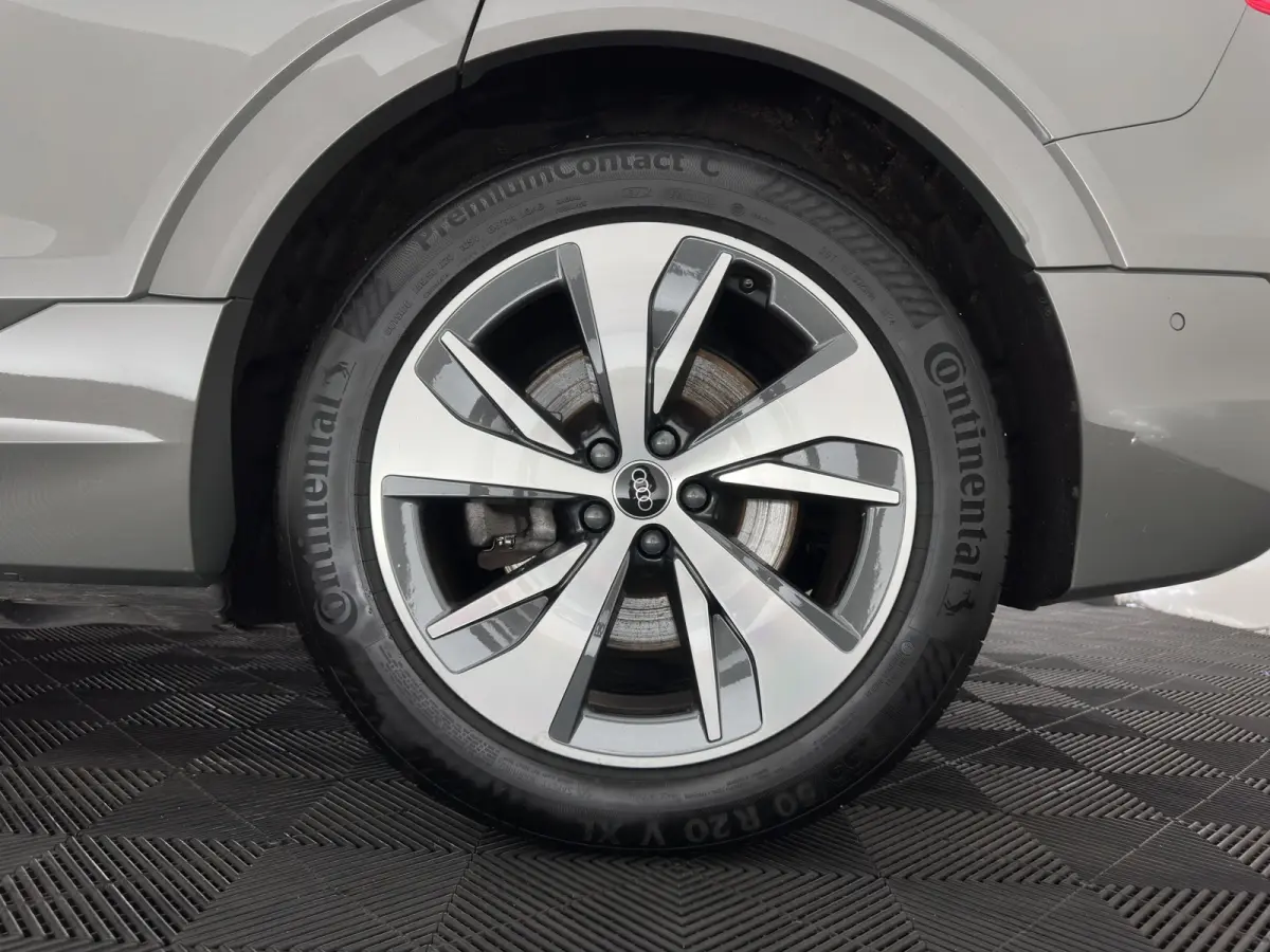 50 quattro Advanced Edition 95 kWh [3-Fase-22kW] {SoH-99%} (INCL-BTW)  Aut. *LEATHER | FULL-LED | MEMORY-PACK | ADAPTIVE-CRUISE | CAMERA | PRIVACY-GLASS | DIGI-COCKPIT | SHIFTPADDLES | DAB |
