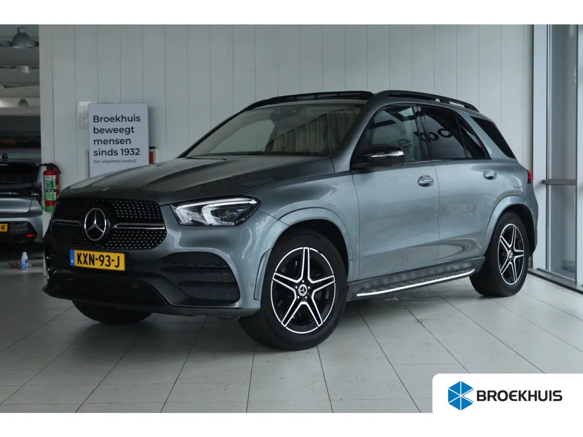350 e 4MATIC Premium AMG-Line | SOH 95% | Adapt. Cruise | Schuifdak | Softclose | Stoelverwarming | 360 Camera | Leder | Navi | Trekhaak | Memory | Elektr. Klep