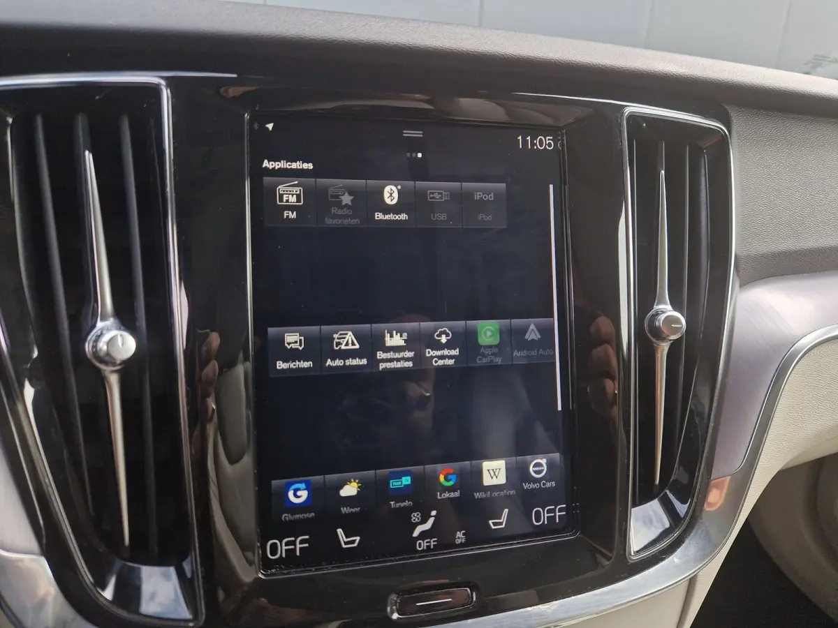2.0 T6 340PK AWD Momentum Pro /1e eig /BTW