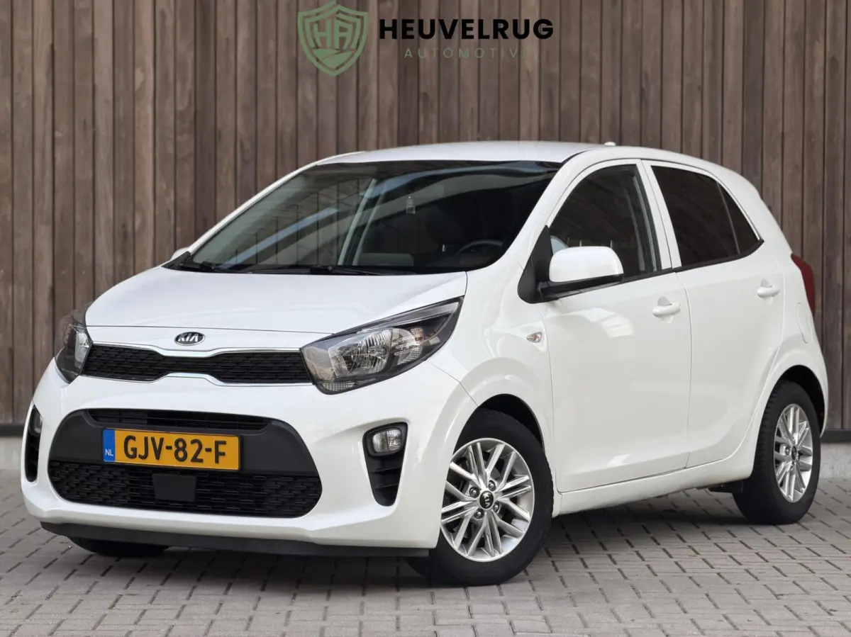 1.2 CVVT DynamicPlusLine | CAMERA | STOEL/STUURVERWARMING | CARPLAY