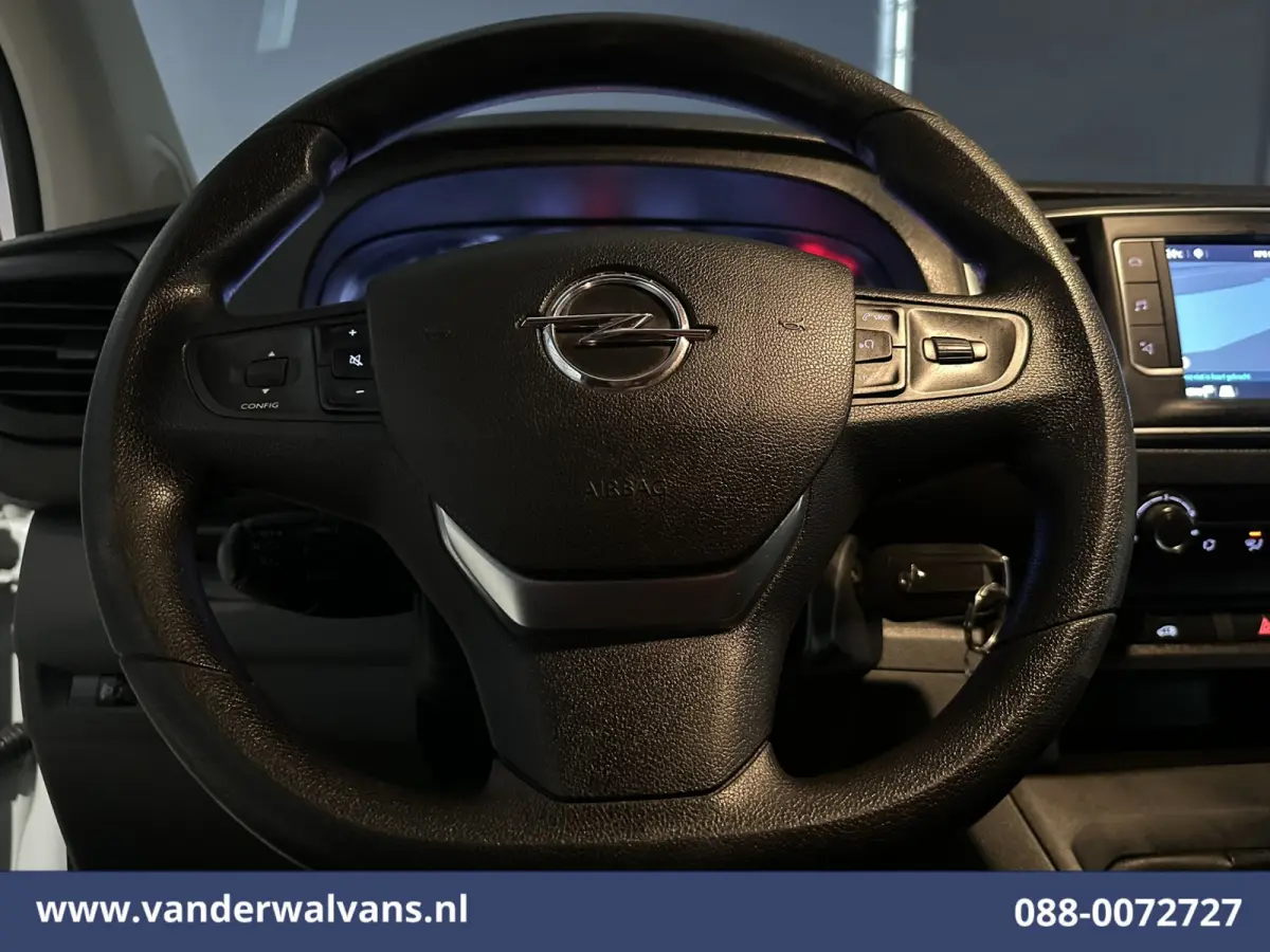 1.5 CDTI L3H1 Euro6 Airco | Camera | Navigatie | Apple Carplay | Cruisecontrol Android Auto, Parkeersensoren, Sidebars