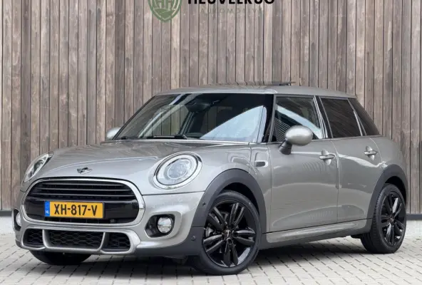 1.5 Cooper Chili Serious Business JCW PAKKET | PANORAMADAK | CAMERA | STOELWERWARMING