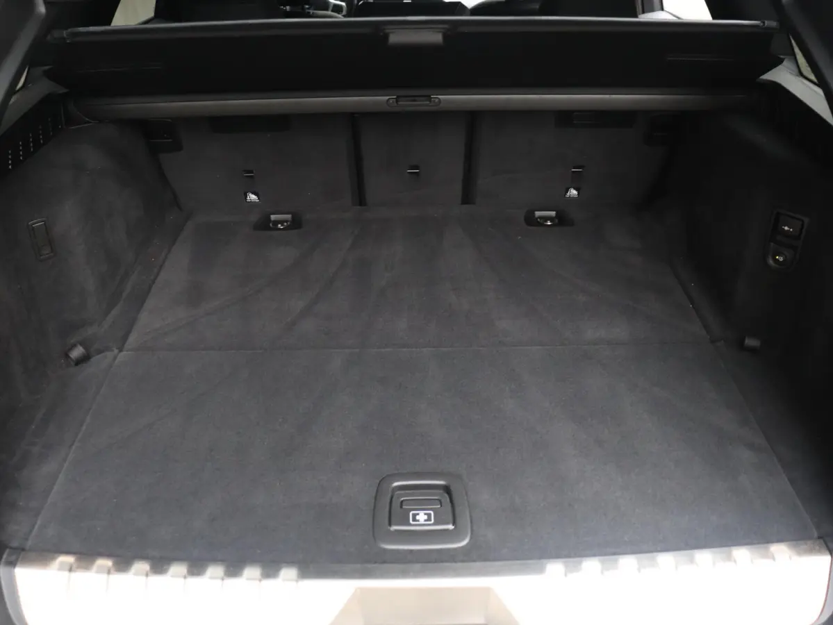 530e | M Sportpakket | Trekhaak | Adaptive Cruise Control | Hi-Fi | Stuurwiel Verwarmd | Sportstoelen | SoH 94% | 19'' LMV