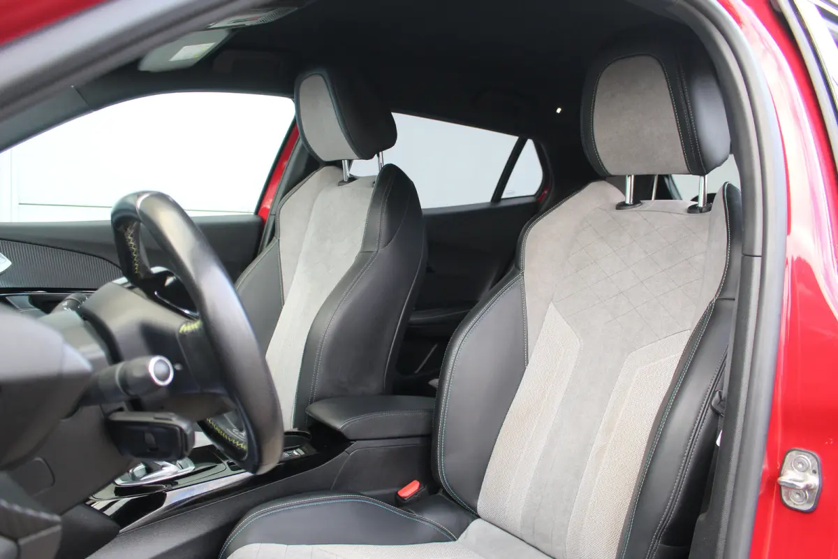 EV GT 50 kWh | Adaptive | Camera | Stoelverw. | Pdc | Keyless | Dodehoek | Navi | Carplay | Lmv | | Adaptive | Camera | Stoelverw. | Pdc | Keyless | Dodehoek | Navi | Carplay | Lmv |