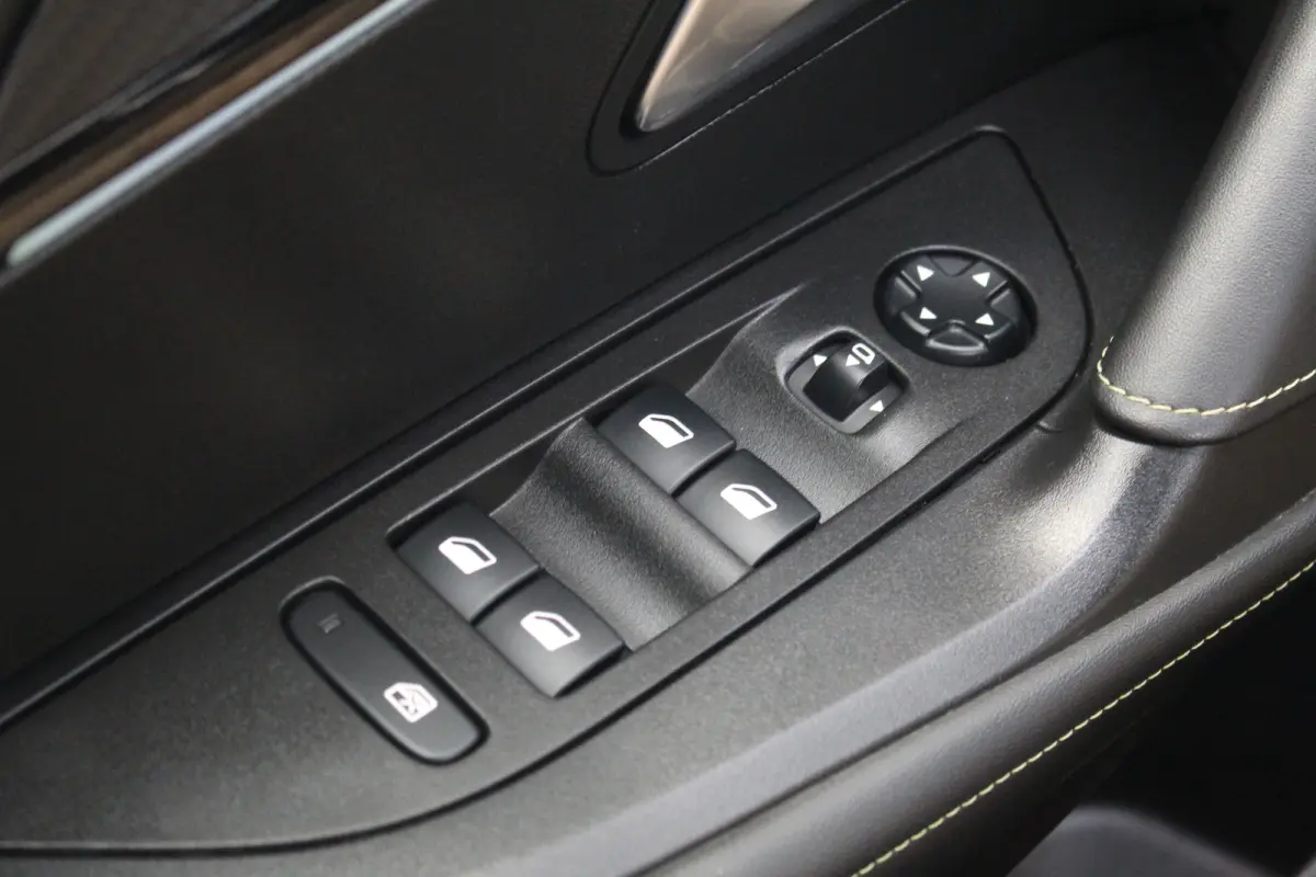 EV GT 50 kWh | Adaptive | Camera | Stoelverw. | Pdc | Keyless | Dodehoek | Navi | Carplay | Lmv | | Adaptive | Camera | Stoelverw. | Pdc | Keyless | Dodehoek | Navi | Carplay | Lmv |