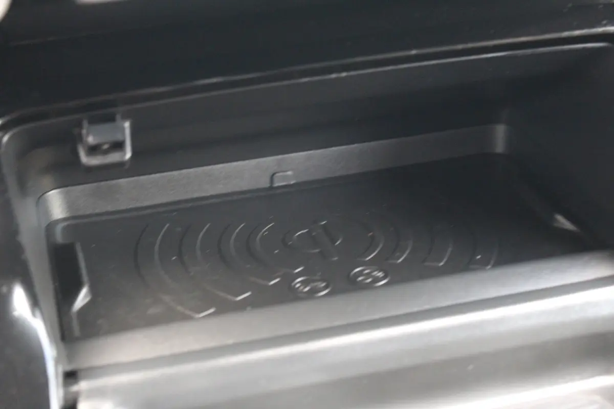 EV GT 50 kWh | Adaptive | Camera | Stoelverw. | Pdc | Keyless | Dodehoek | Navi | Carplay | Lmv | | Adaptive | Camera | Stoelverw. | Pdc | Keyless | Dodehoek | Navi | Carplay | Lmv |
