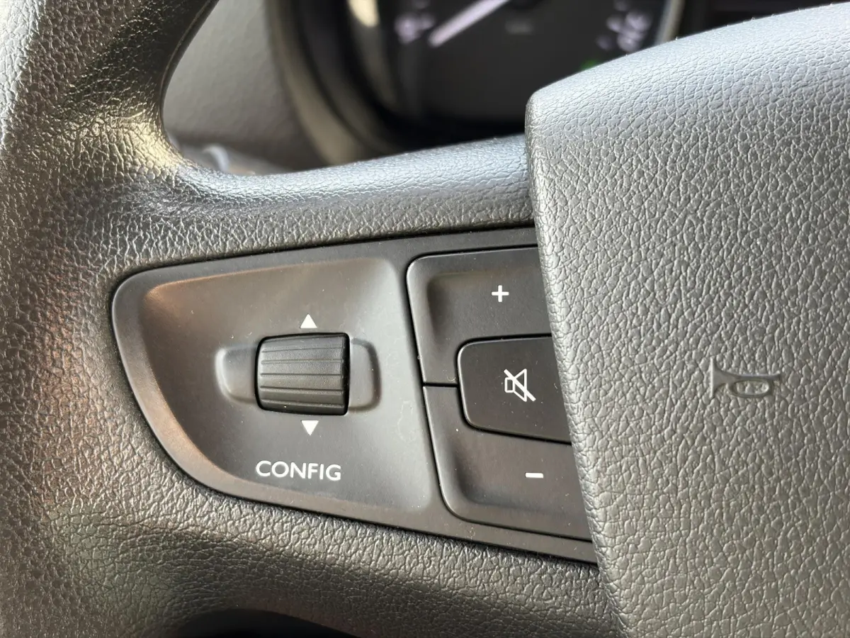 1.5 CDTI L3H1 Edition*NAVI*CRUISE*CAM*A/C*TEL*3PER