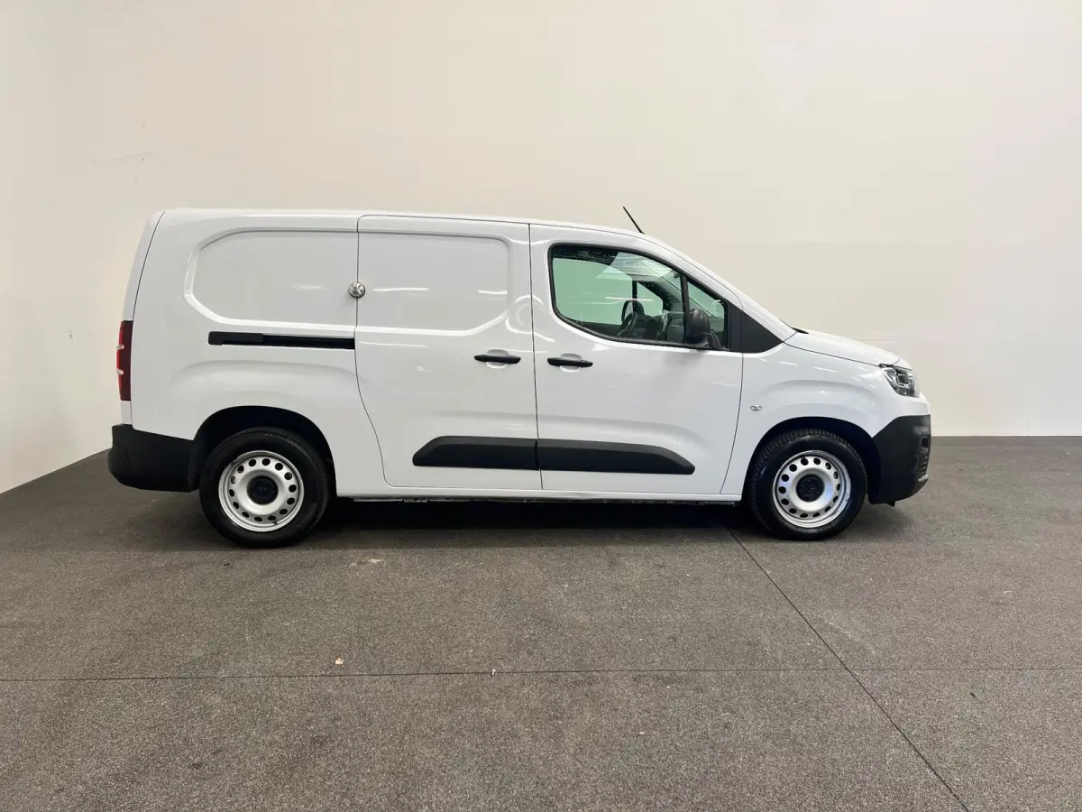 1.5 BlueHDi 100 S&S L2 Camera Navigatie Parkeersensoren Airco Cruise Control