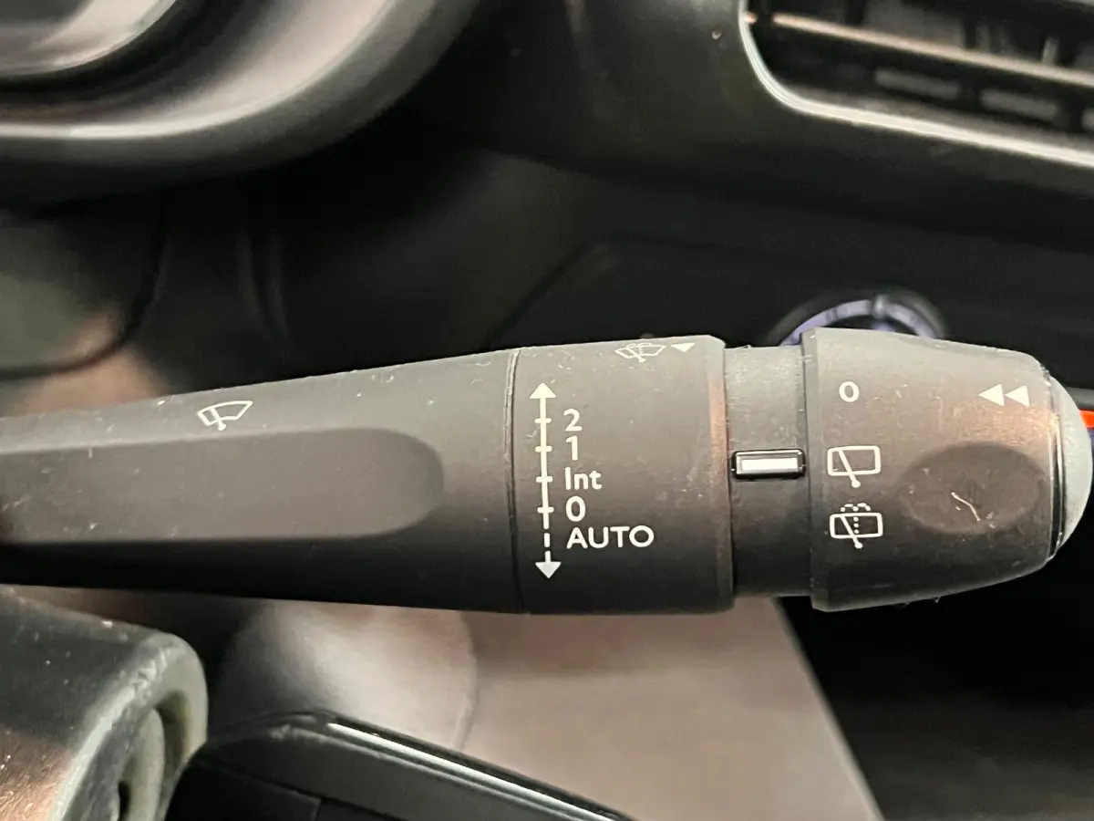 1.5 BlueHDi 100 S&S L2 Camera Navigatie Parkeersensoren Airco Cruise Control