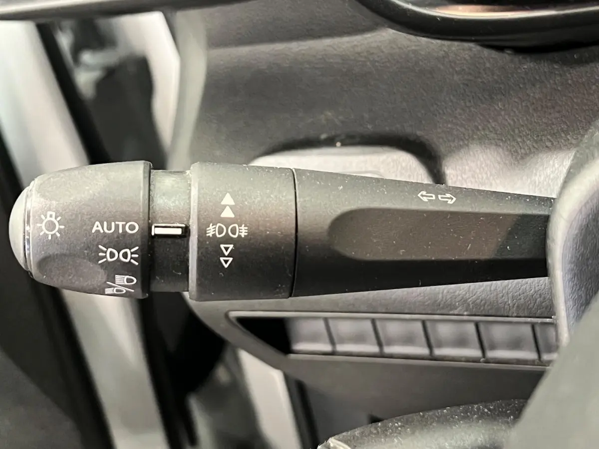 1.5 BlueHDi 100 S&S L2 Camera Navigatie Parkeersensoren Airco Cruise Control