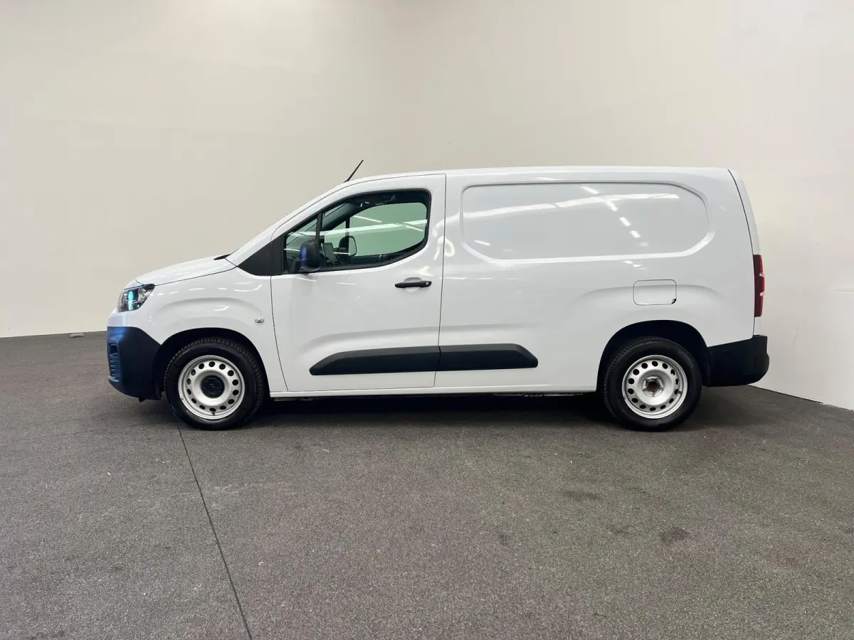1.5 BlueHDi 100 S&S L2 Camera Navigatie Parkeersensoren Airco Cruise Control