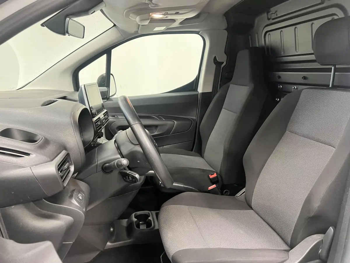 1.5 BlueHDi 100 S&S L2 Camera Navigatie Parkeersensoren Airco Cruise Control