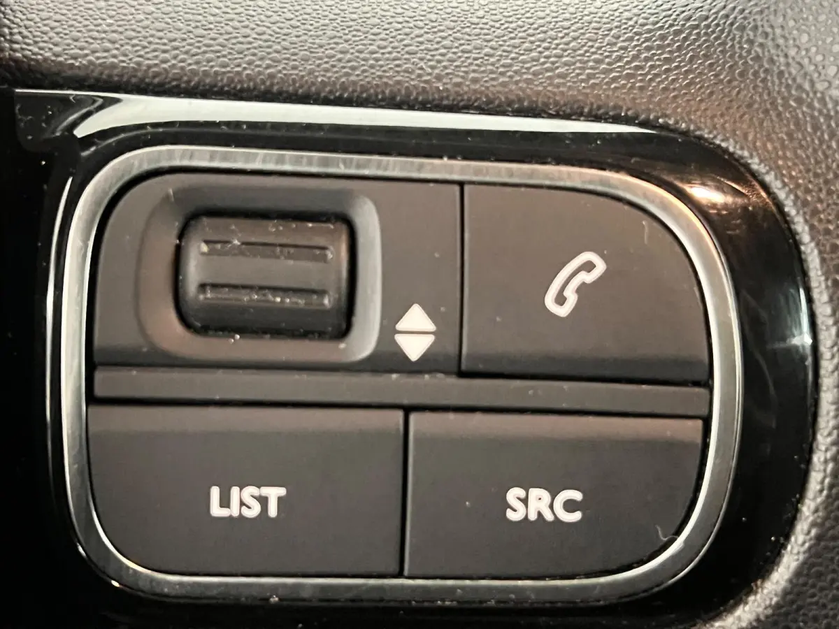1.5 BlueHDi 100 S&S L2 Camera Navigatie Parkeersensoren Airco Cruise Control