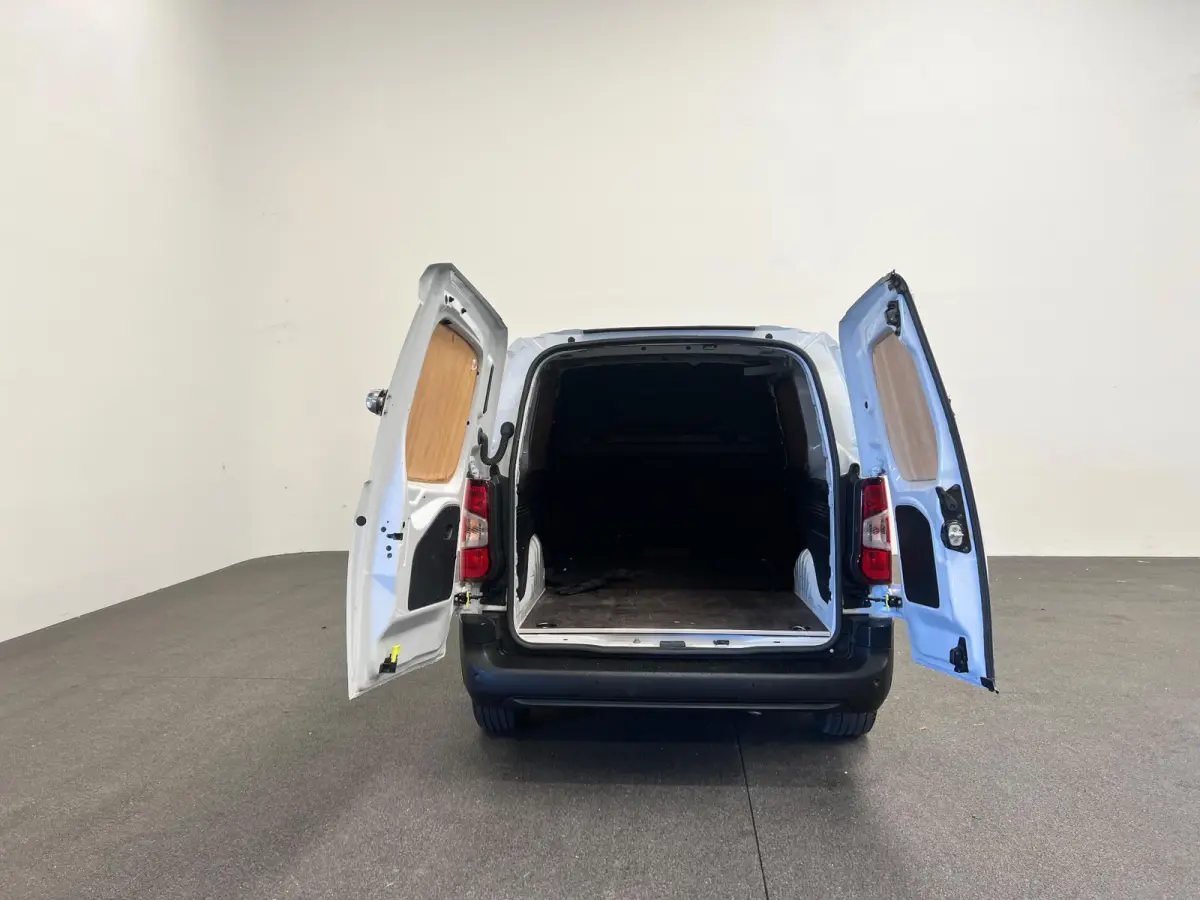1.5 BlueHDi 100 S&S L2 Camera Navigatie Parkeersensoren Airco Cruise Control