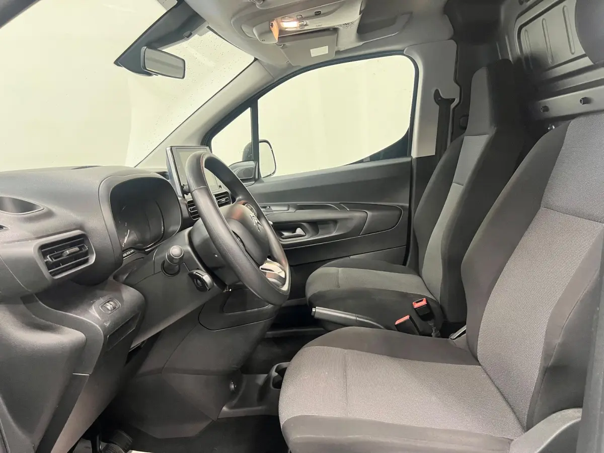 1.5 BlueHDi 100 S&S L2 Camera Navigatie Parkeersensoren Airco Cruise Control