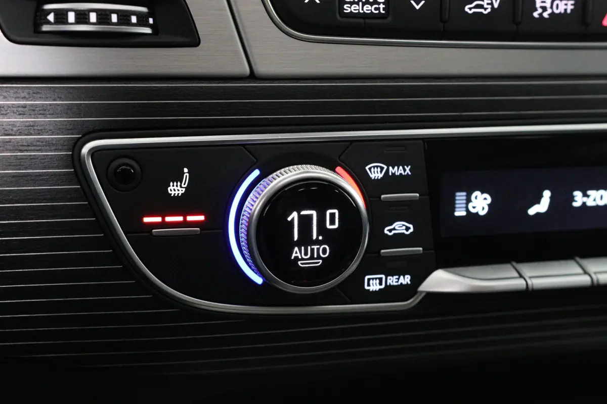 3.0 TDI e-tron quattro Sport | Elek Trekhaak |  SOH 100% | Elektrisch Panoramadak | Nachtzicht | Memory | Luchtvering | Achterklep Elektrisch | Adaptieve Cruise Control | Stoelverwarming |