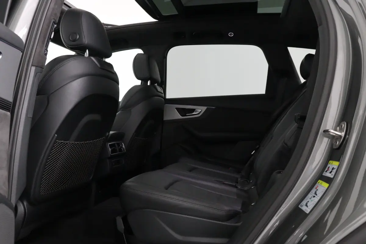 3.0 TDI e-tron quattro Sport | Elek Trekhaak |  SOH 100% | Elektrisch Panoramadak | Nachtzicht | Memory | Luchtvering | Achterklep Elektrisch | Adaptieve Cruise Control | Stoelverwarming |