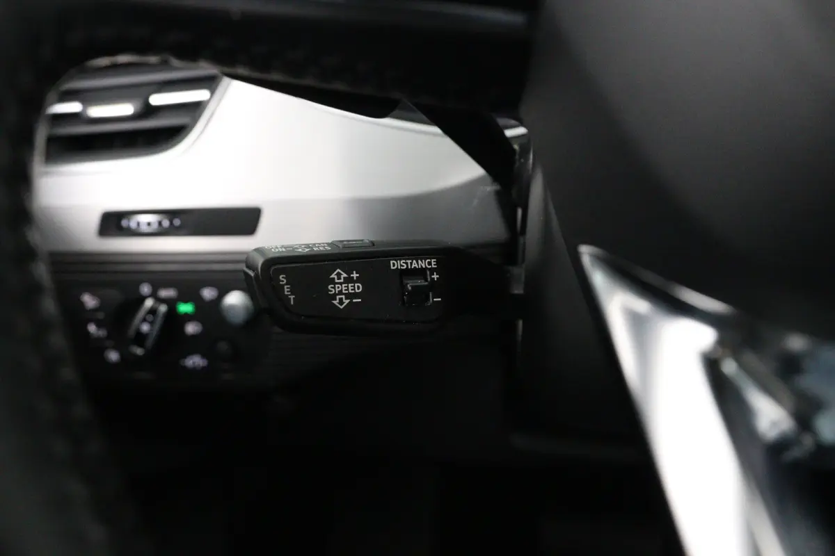 3.0 TDI e-tron quattro Sport | Elek Trekhaak |  SOH 100% | Elektrisch Panoramadak | Nachtzicht | Memory | Luchtvering | Achterklep Elektrisch | Adaptieve Cruise Control | Stoelverwarming |