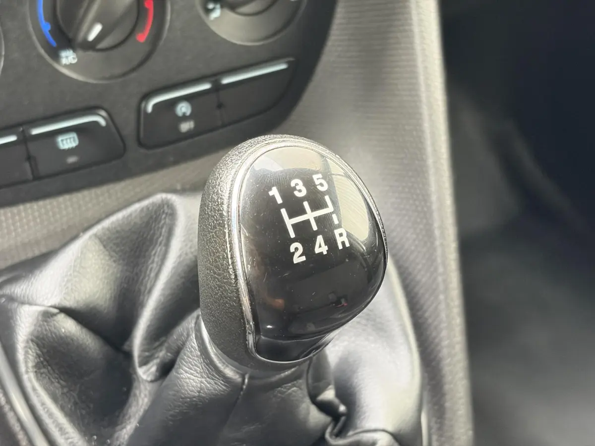 1.6 TDCI L1 Ambiente*HAAK*A/C*STOELVERW.*TEL*3PERS