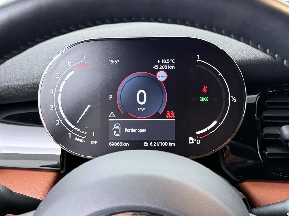 Cooper S Stoel en stuurverwarming | adaptive cruise | achteruitrijcamera | comforttoegang