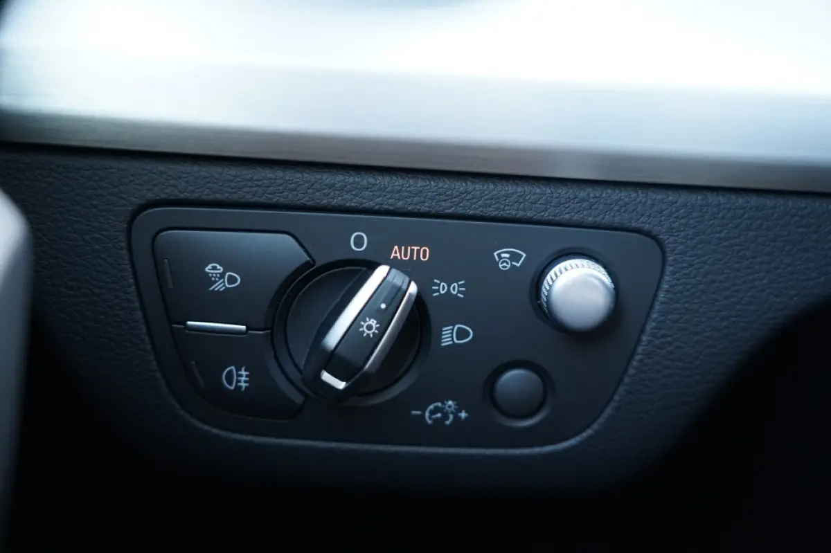 55 Tfsi E 55 TFSI e quattro S edition Competition