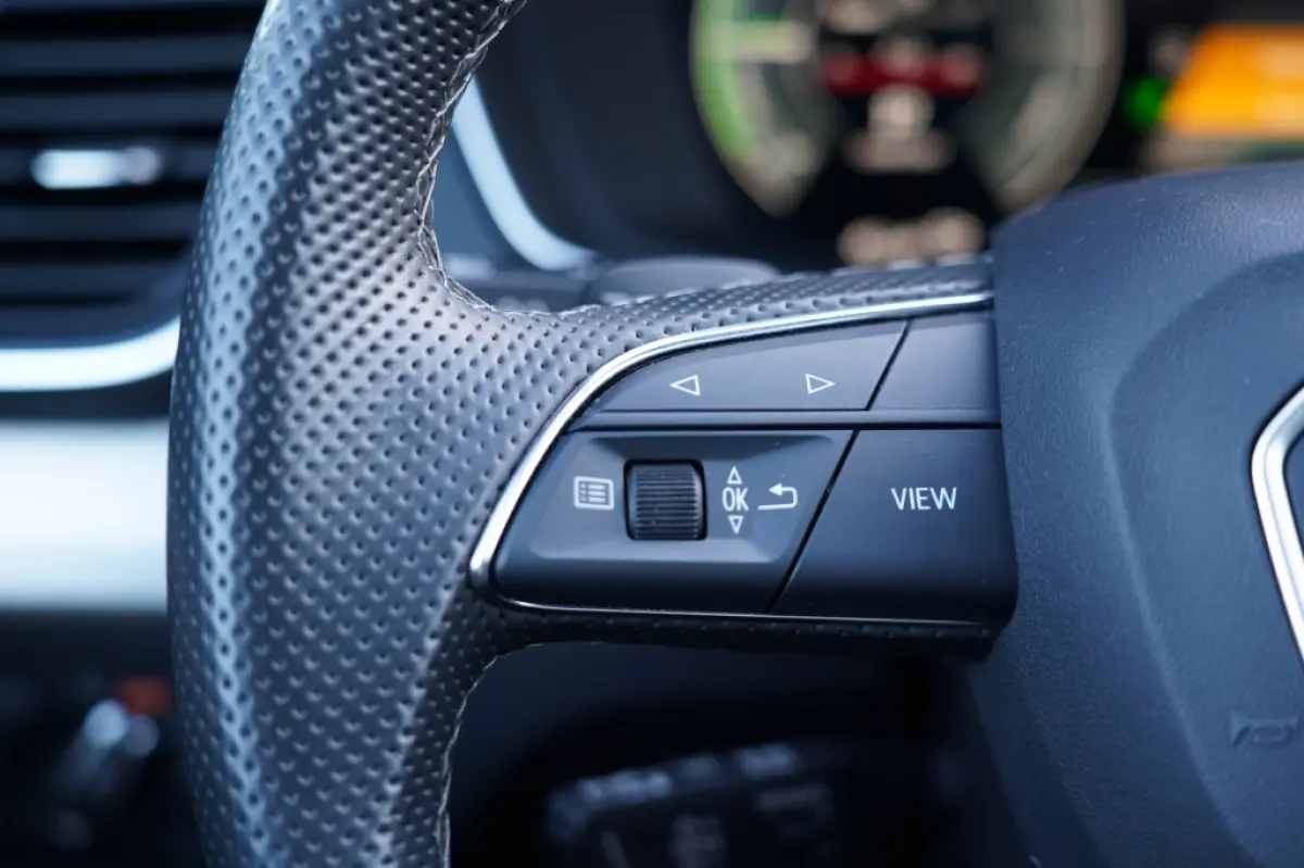 55 Tfsi E 55 TFSI e quattro S edition Competition