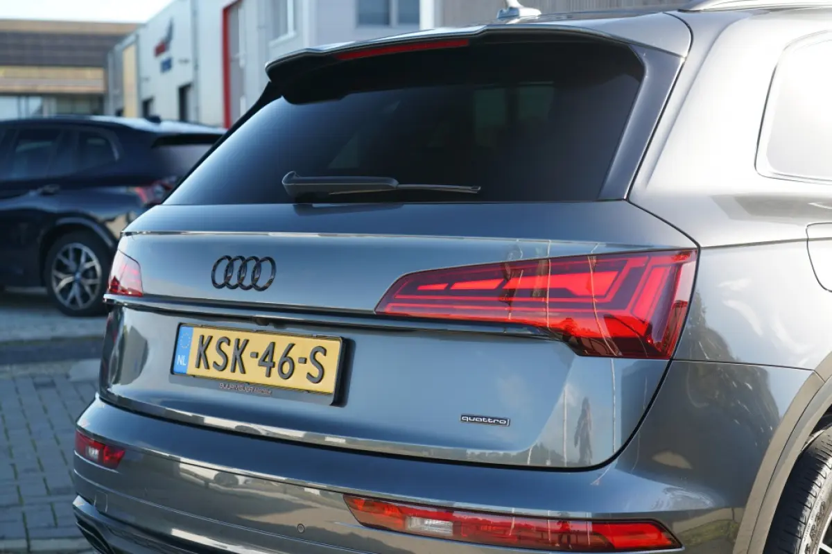 55 Tfsi E 55 TFSI e quattro S edition Competition
