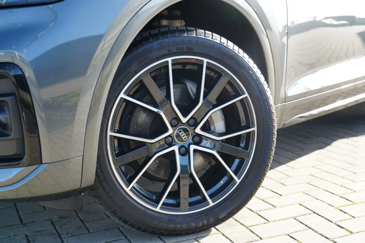 55 Tfsi E 55 TFSI e quattro S edition Competition