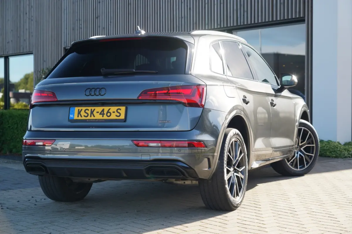 55 Tfsi E 55 TFSI e quattro S edition Competition