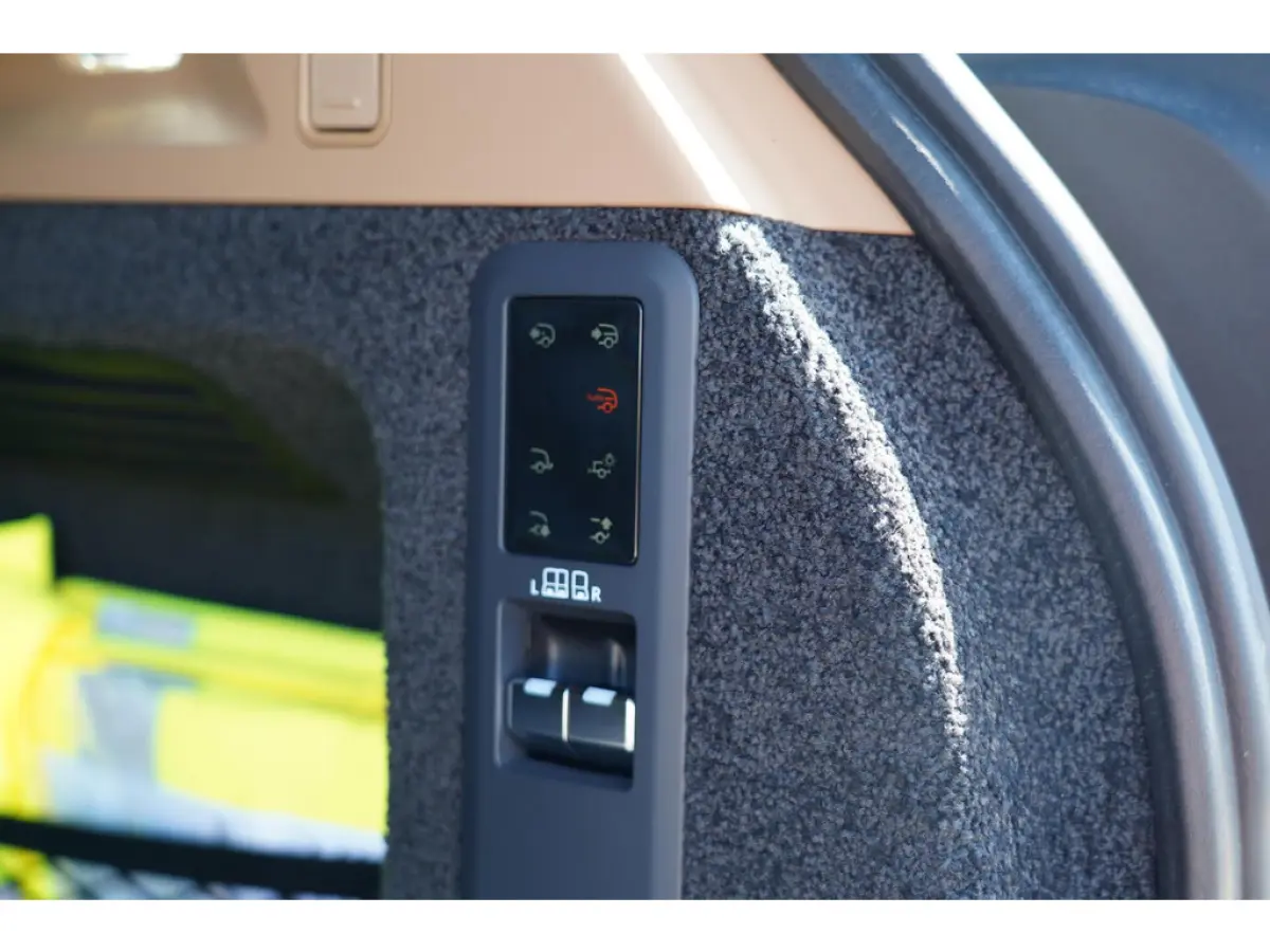 3.0 P460e HSE PHEV | Trekhaak | Softclose | 4 wiel besturing | Panoramisch schuif/kanteldak | Meridian 3D | Stoelverwarming vent