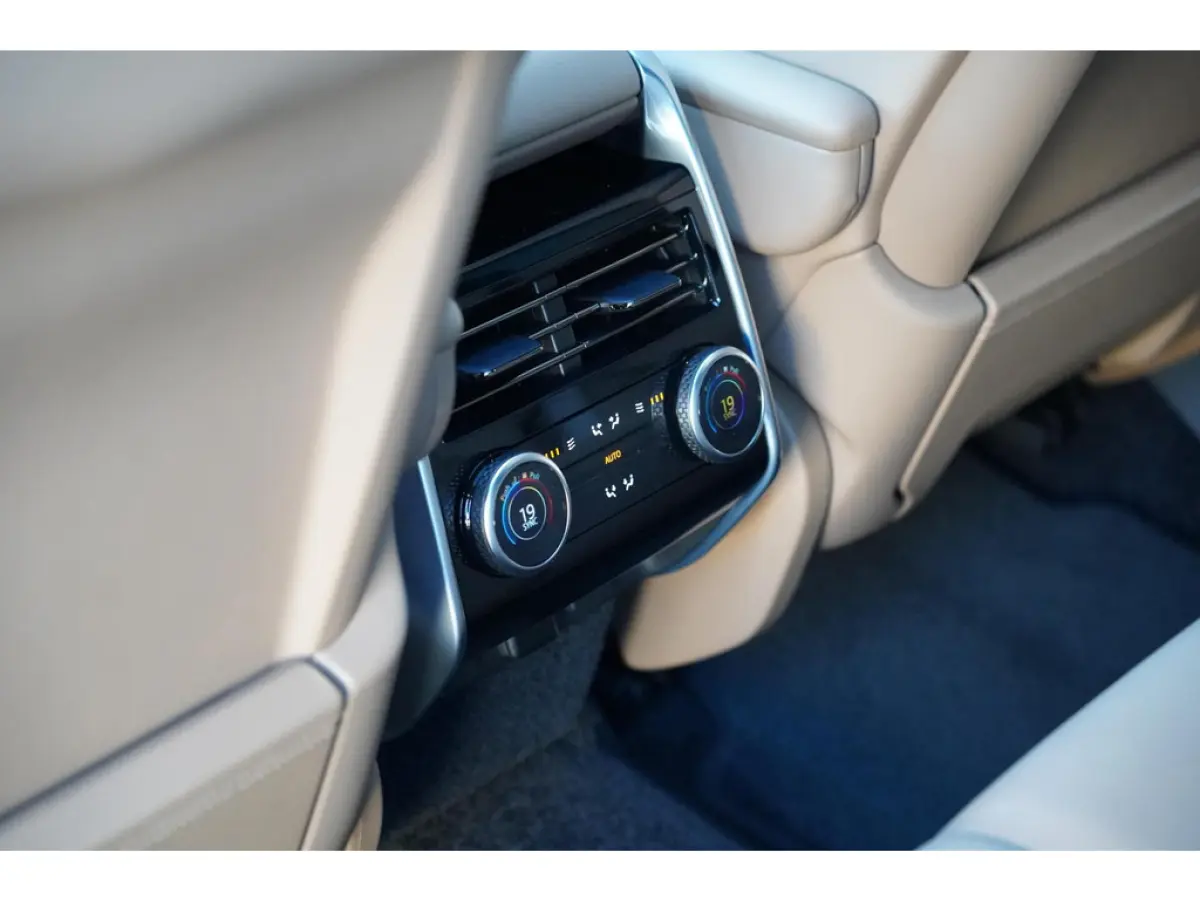 3.0 P460e HSE PHEV | Trekhaak | Softclose | 4 wiel besturing | Panoramisch schuif/kanteldak | Meridian 3D | Stoelverwarming vent