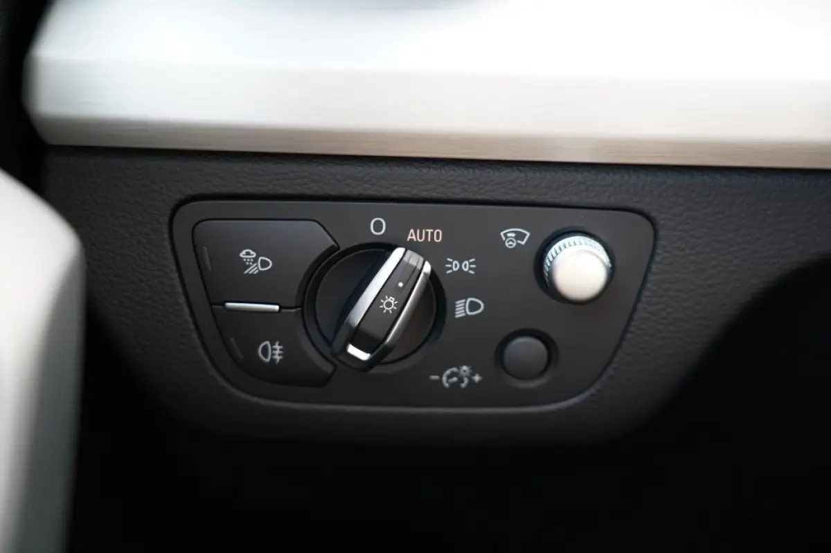 50 TFSI e S edition Competition | SOH 101% | Head-Up Display | 360 graden camera | 2 x S-Line | Matrix LED | Zwart optiek | Adap