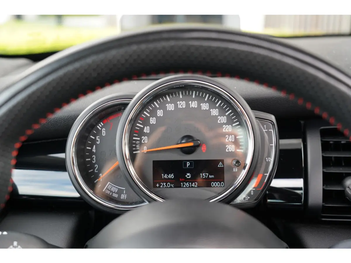 1.5 Cooper Burgundy Edition JCW