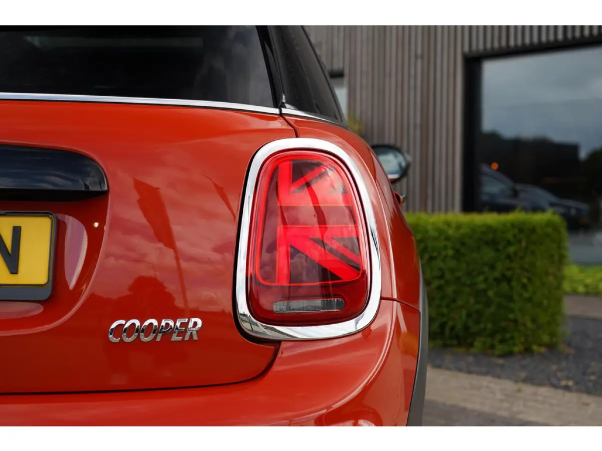 1.5 Cooper Burgundy Edition JCW