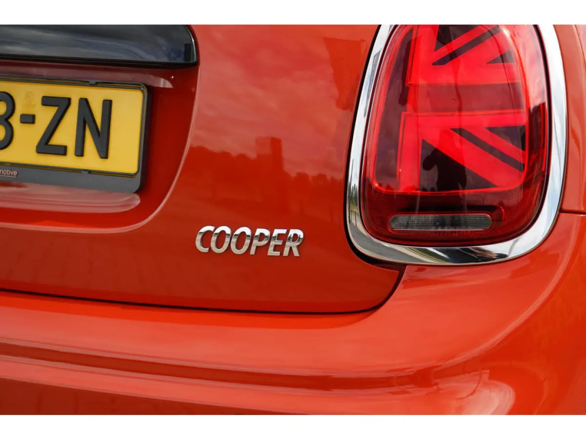 1.5 Cooper Burgundy Edition JCW