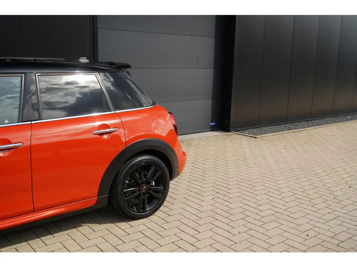 1.5 Cooper Burgundy Edition JCW
