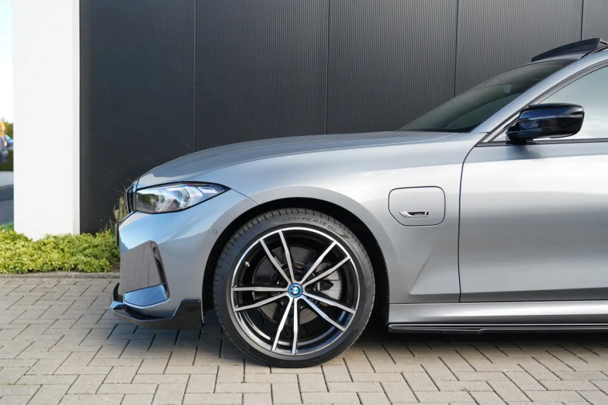 320e