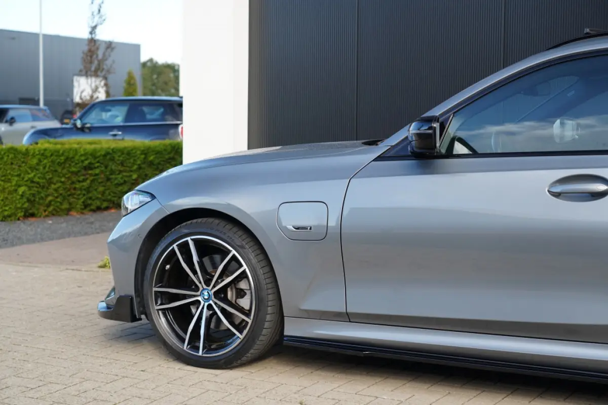 320e