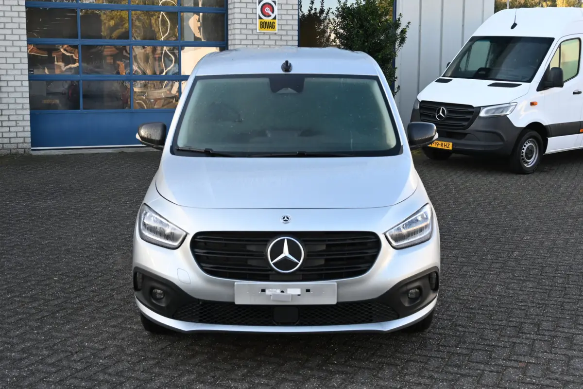 112 Pro L2 51 kWh Climate controle, Snellader, Zitcomfort pakket, Armsteun, Etc.
