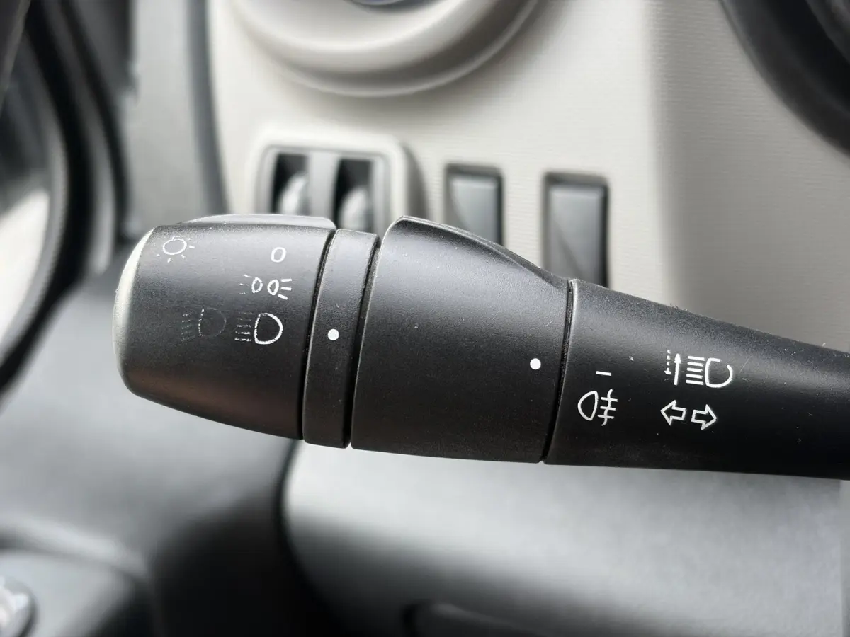 1.6 dCi L2H1 Comfort*NAVI*CRUISE*HAAK*A/C*TEL*3PER
