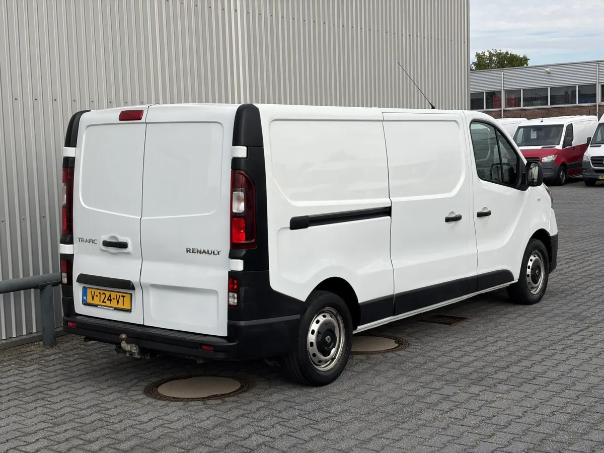 1.6 dCi L2H1 Comfort*NAVI*CRUISE*HAAK*A/C*TEL*3PER