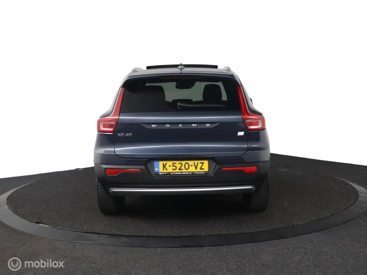 1.5 T5 Business Pro | Panoramadak | Camera | BLISS | Adaptieve Cruise | Trekhaak | Verwarmbare Voorstoelen & Stuurwiel