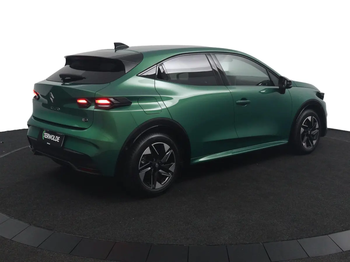 techno full hybrid E-Tech 160 pk | pack winter, safety & parking | all-season banden | verlenging connected services openR link met twee jaar |