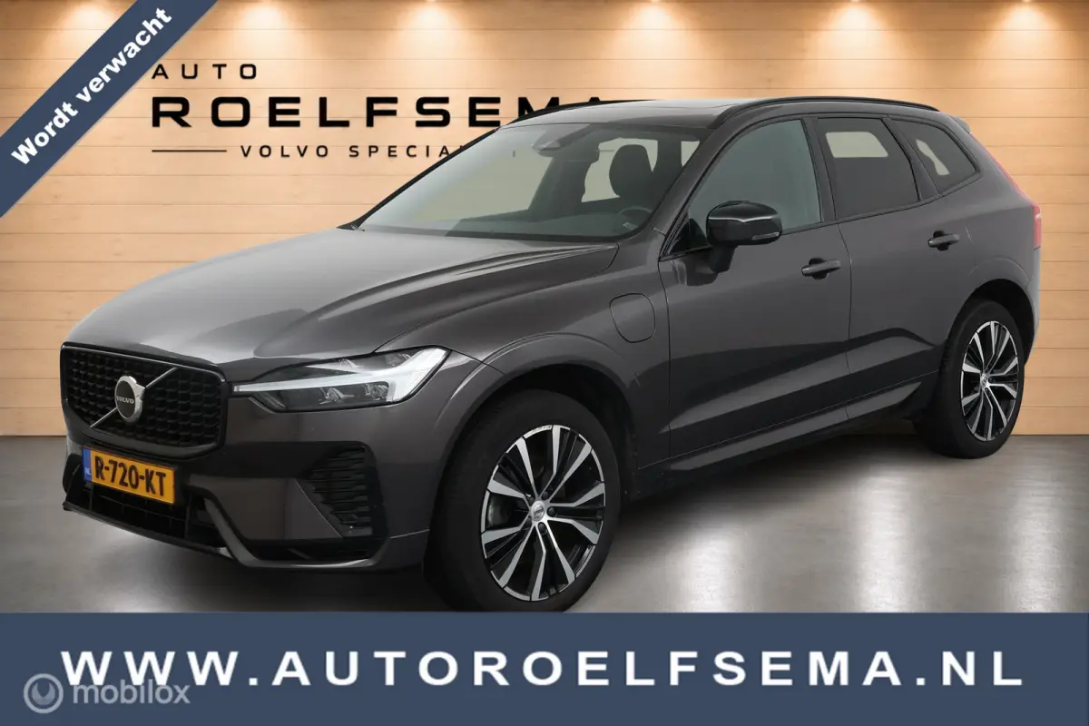 2.0 T6 Plug-in hybrid AWD Plus Dark | Adaptieve Cruise | Panoramadak | Trekhaak | BLISS | Verwarmbare Voorstoelen & Stuurwiel | Contour Stoelen