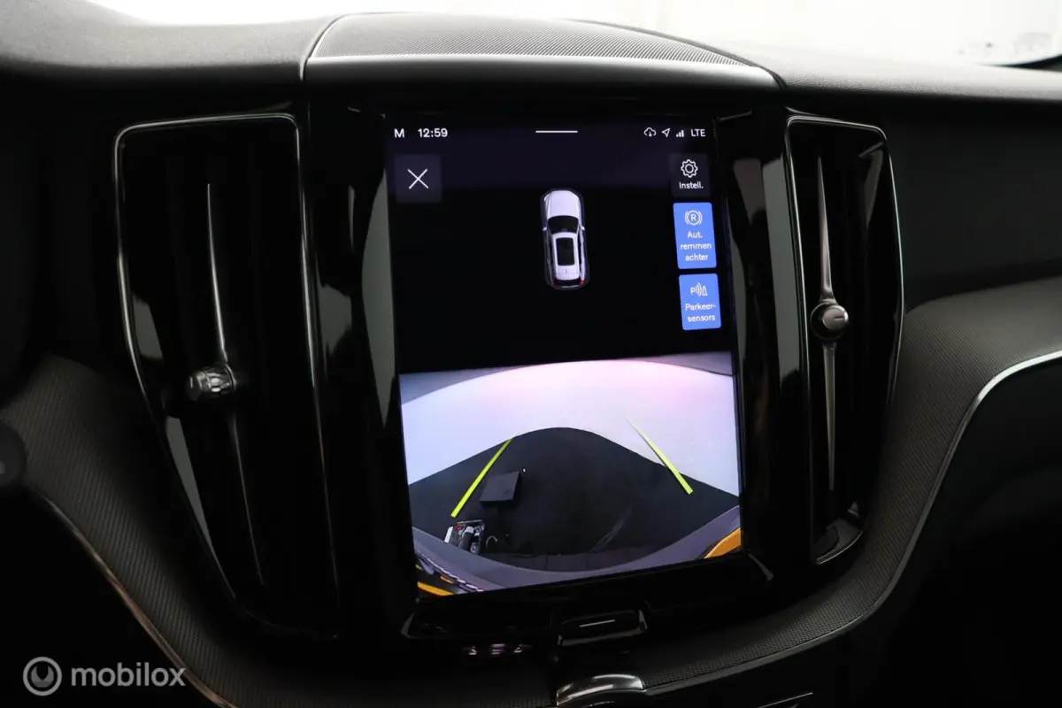 2.0 T6 Plug-in hybrid AWD Plus Dark | Adaptieve Cruise | Panoramadak | Trekhaak | BLISS | Verwarmbare Voorstoelen & Stuurwiel | Contour Stoelen