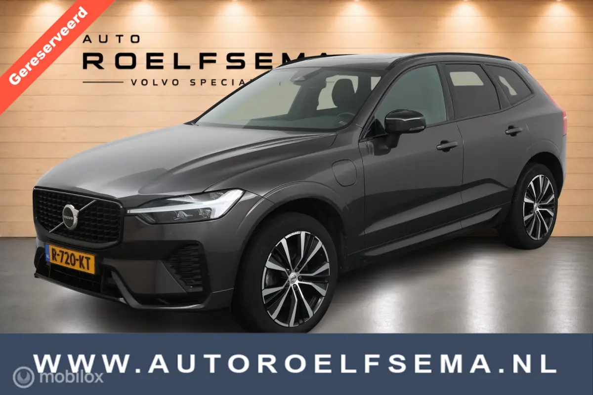 2.0 T6 Plug-in hybrid AWD Plus Dark | Adaptieve Cruise | Panoramadak | Trekhaak | BLISS | Verwarmbare Voorstoelen & Stuurwiel | Contour Stoelen
