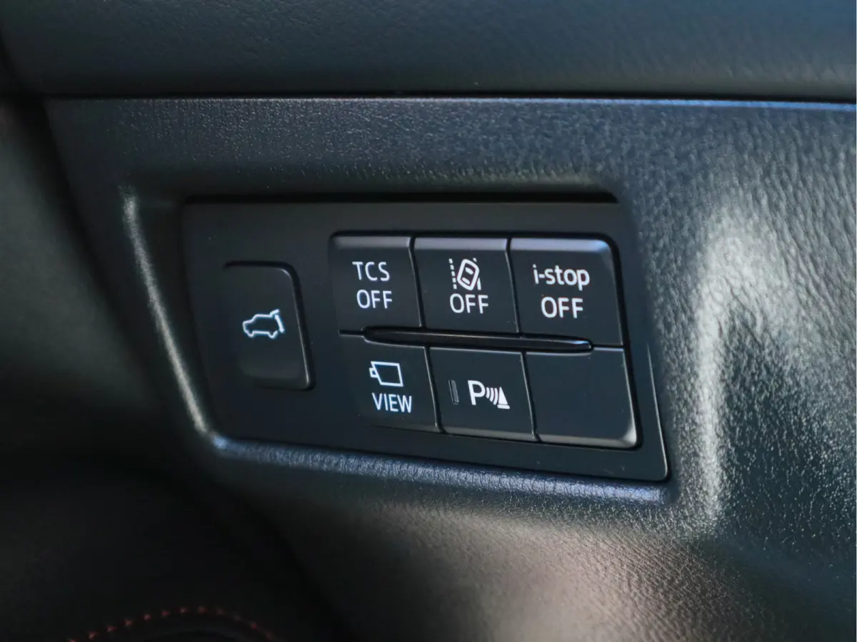 2.0 e-SkyActiv-G M Hybrid 165 Homura Leer / Bose / Camera / Navi / Clima / Cruise
