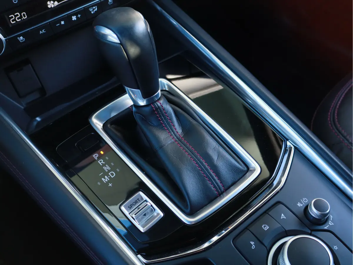 2.0 e-SkyActiv-G M Hybrid 165 Homura Leer / Bose / Camera / Navi / Clima / Cruise