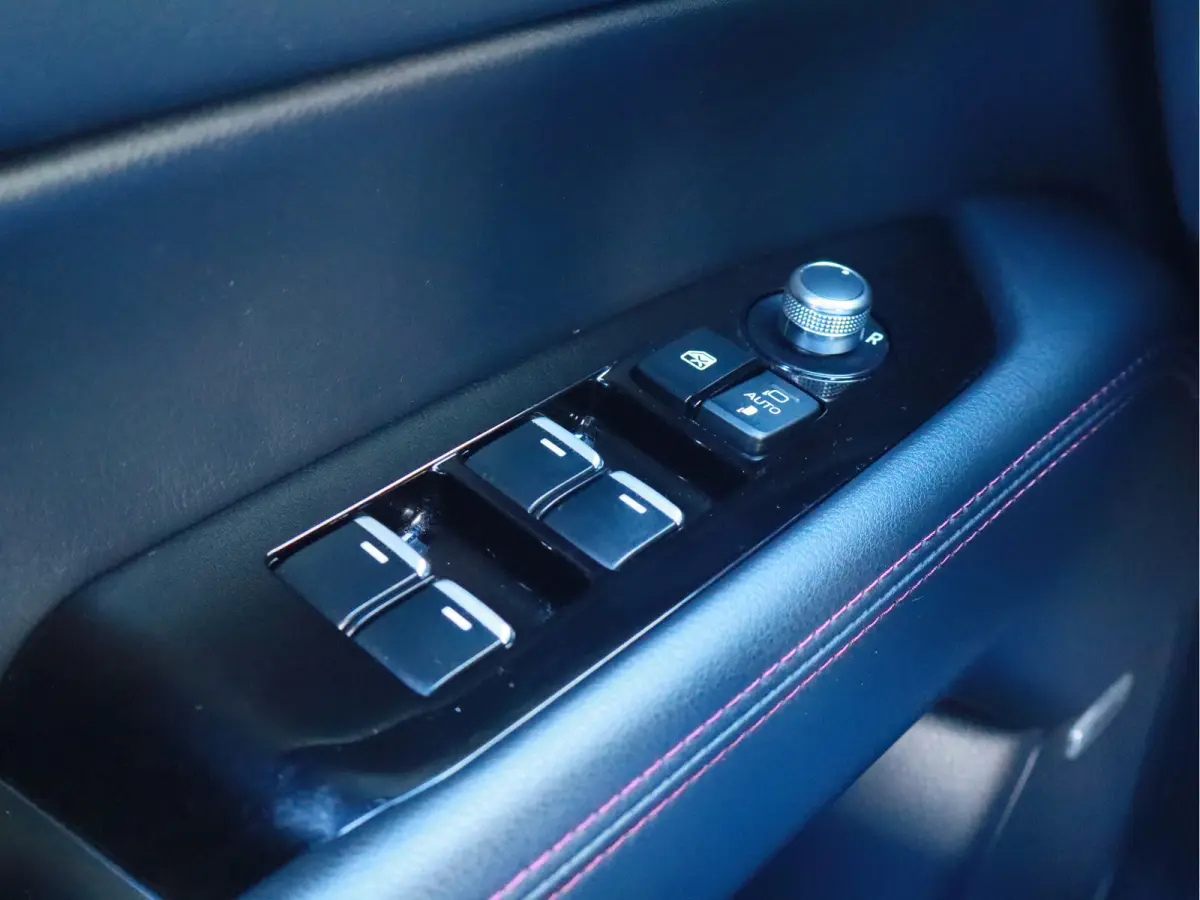 2.0 e-SkyActiv-G M Hybrid 165 Homura Leer / Bose / Camera / Navi / Clima / Cruise